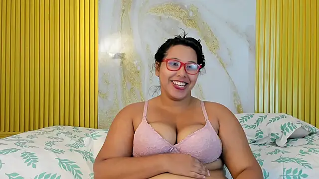 DeepandCurvy Show Webcam