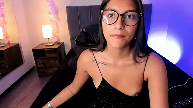 Онлайн чат XXX Ateneaaa_