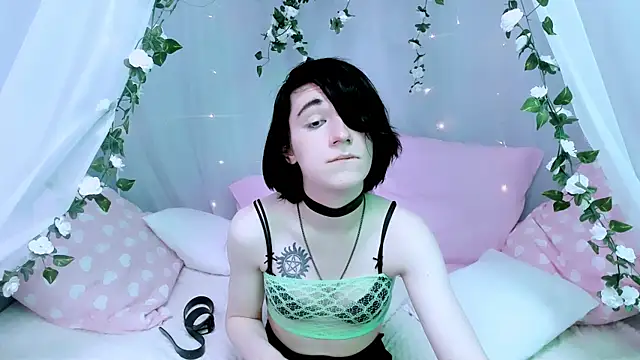 Micke_Dio Live XXX Chat