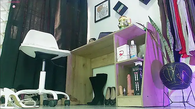 myla_sarah Chat XXX live