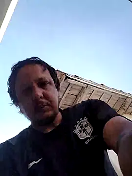 Pertunjukan Kamera Web Loonewolff