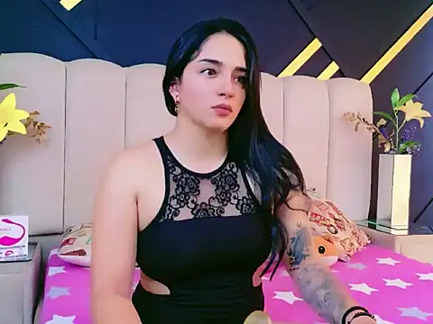 دردشة IsadoraSmit الجنسية المباشرة