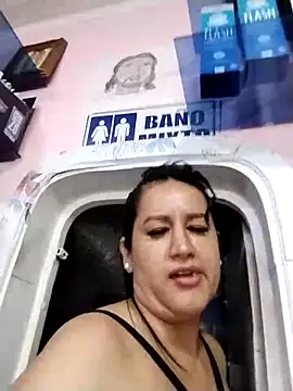 keilymadam élő XXX-chatje