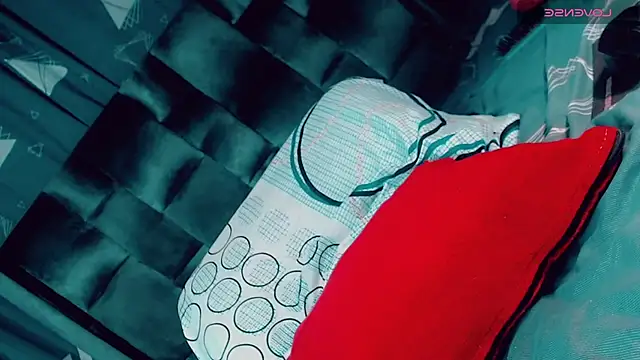 Вебкам-шоу CharlotteBigCock