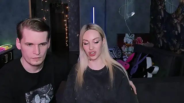 دردشة Blckmirrorr الجنسية المباشرة