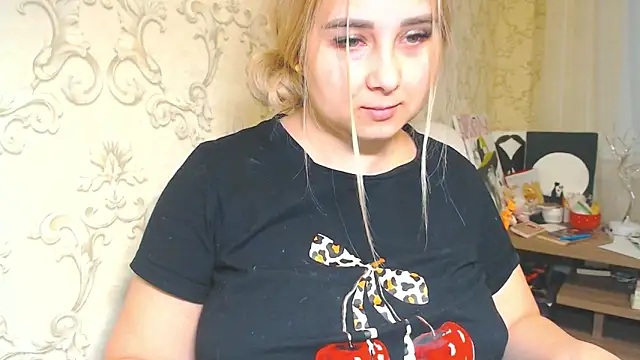 DolphinDreams live XXX chat