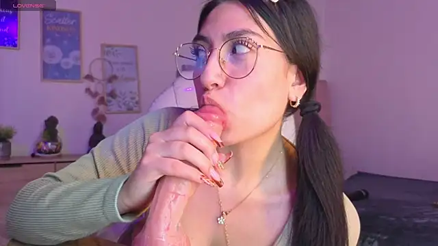 Miller_Vanessa_ Live XXX-Chat