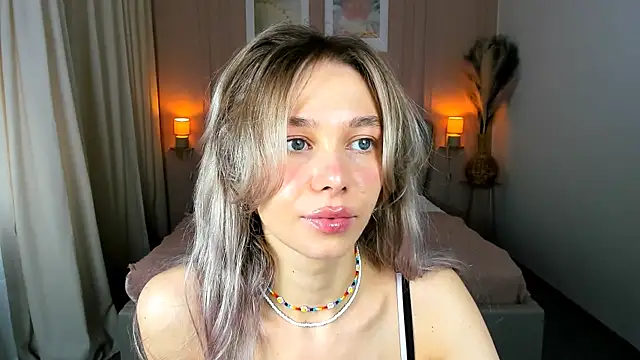 LuluAlis Chat XXX live