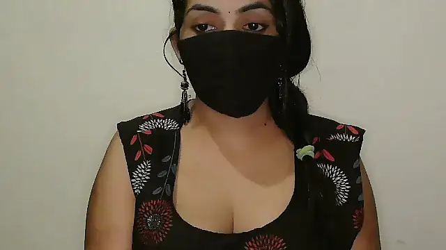 Pokazy przed kamerką – Reddy_Trisha