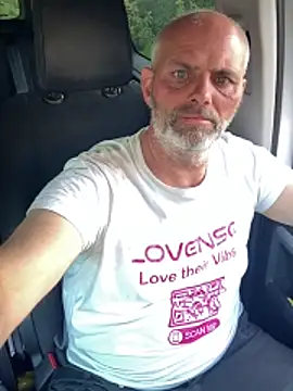 Pascal-1976 live XXX chat