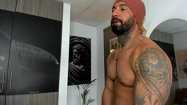 Miller_dominant Webcam show