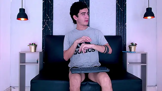 Feiccer_Castquer webcam show