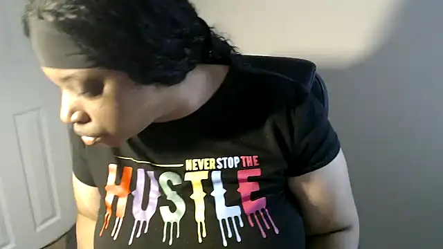 Sexymona1218 现场XXX聊天