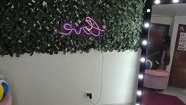 DestinyHillsのライブXXXチャット