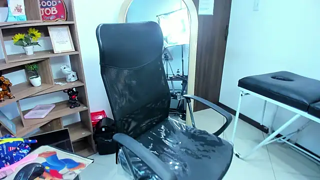 LeilaSmith_'s Live XXX Chat