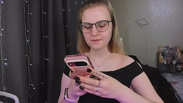 Chat +18 de MissBrightShine ao vivo