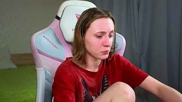 Cowell_Adelina: απευθείας συνομιλία ΧΧΧ