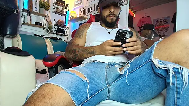 Leenar_Key élő XXX-chatje