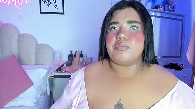 Chat XXX en directo de NaomiAsha