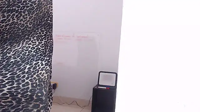 XXX chat uživo modela jhon_tomson1