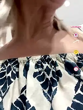 HOTLadyluna Webcam-Show