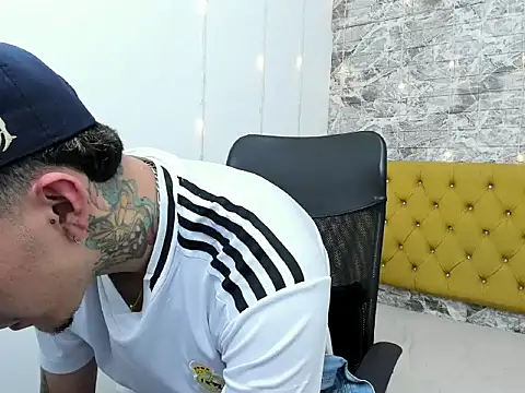 Max_sstteel ওয়েবক্যাম শো