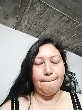 Dayis_2 লাইভ XXX চ্যাট