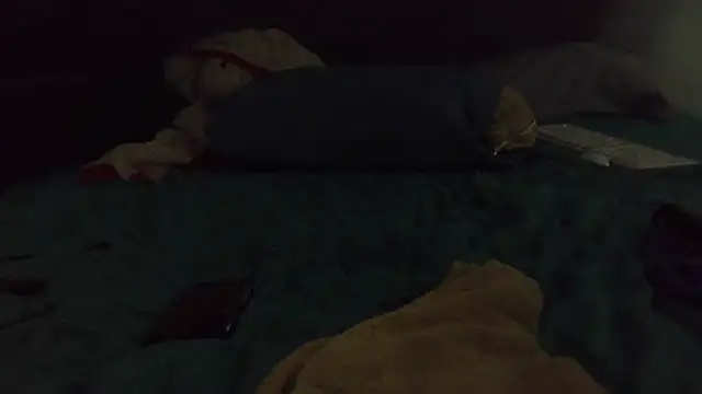 k-dong Adlı Modelin Web Kamerası Şovu