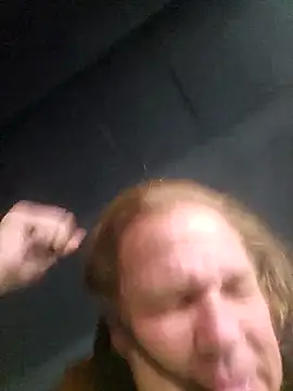 yourMasterisBored's Webcam Show