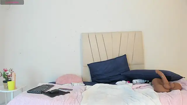 _Miaa_khalifa_ 现场XXX聊天