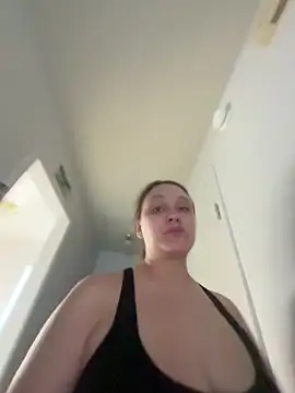 IvanaPlenty's Live XXX Chat