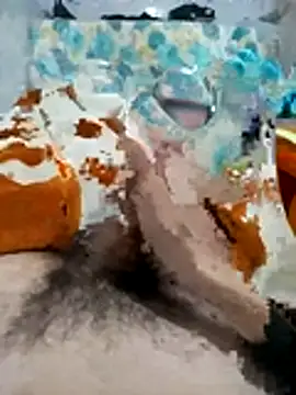 naghmi12: διαδικτυακό σόου στην κάμερα