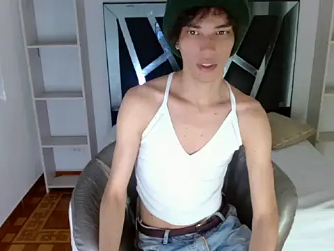 Chat XXX ao vivo de sora_jun