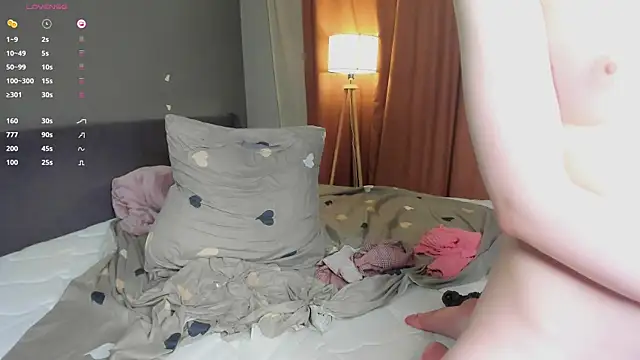 XXX chat uživo modela PocketDollX