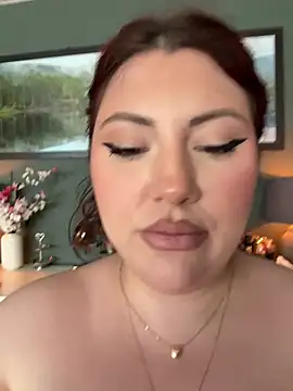 CurvyKimmy1's Webcam Show