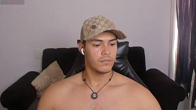 Iamdylan777 Live XXX Chat