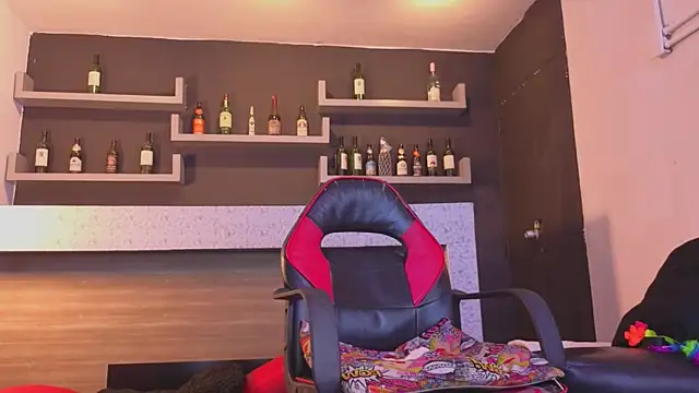 Show modela taylor_morgann na web-kameri