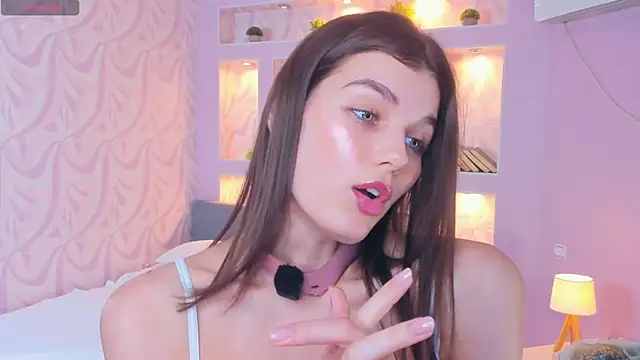 FloraDobb's Live XXX Chat