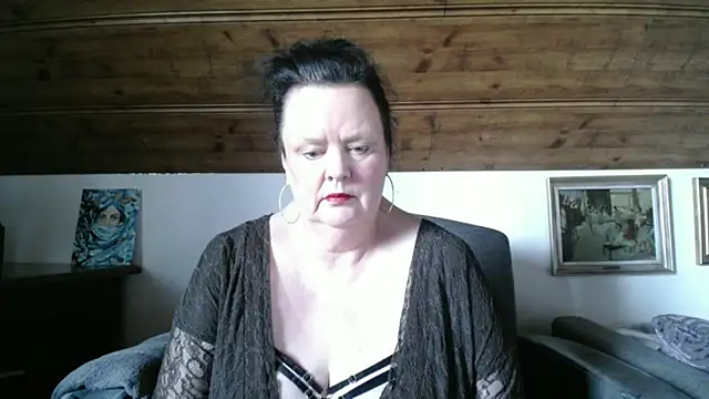 TiffanyMature's Live XXX Chat