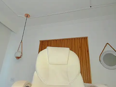 Alaska_deluxe's Live XXX Chat