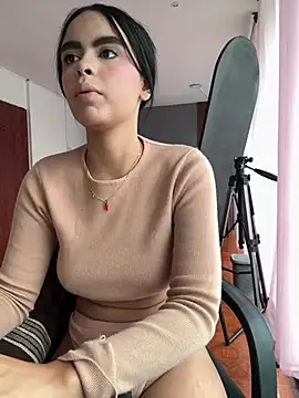 Chat XXX ao vivo de kitty_rousse01