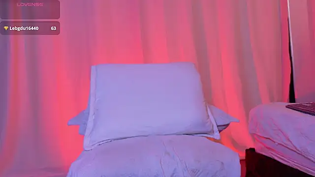 Megan_browns1's Live XXX Chat