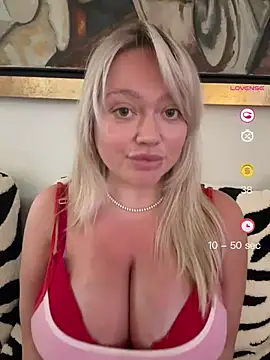 Chat +18 de misstitmouseofficial ao vivo