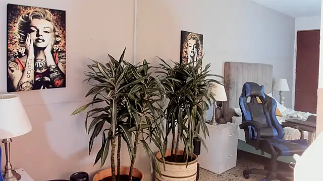 kai_storn লাইভ XXX চ্যাট