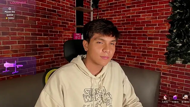 Thiago_KozakのライブXXXチャット