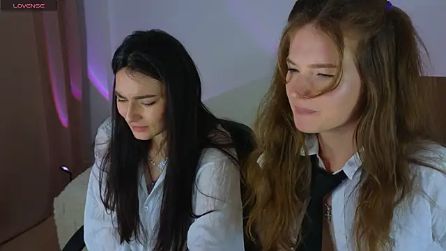 Show modela Katyaa_Lover na web-kameri