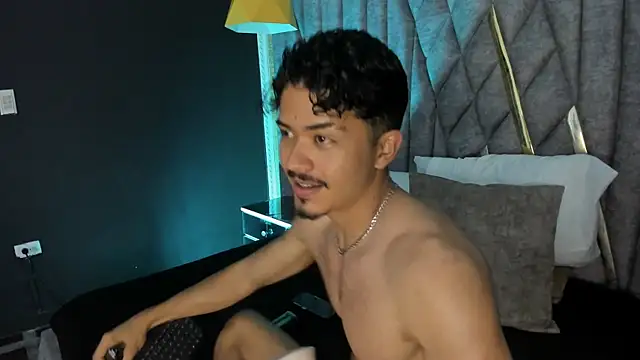 NicolaiKarav Pertunjukan Webcam