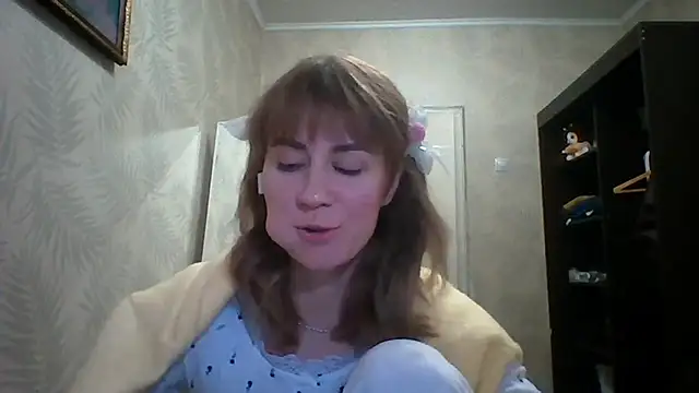 ElenoreHolguin's Live XXX Chat