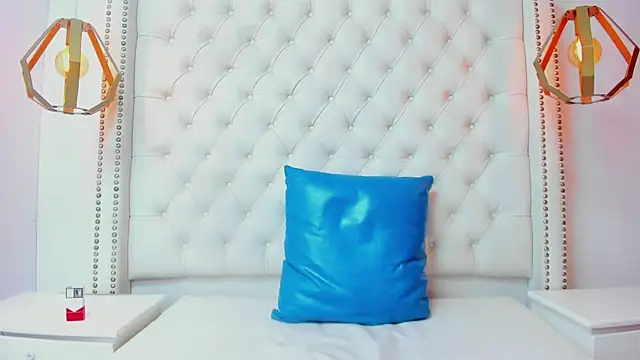 Pertunjukan Kamera Web EBAN_GNR