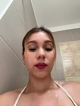 Chat +18 de Nikii__ ao vivo